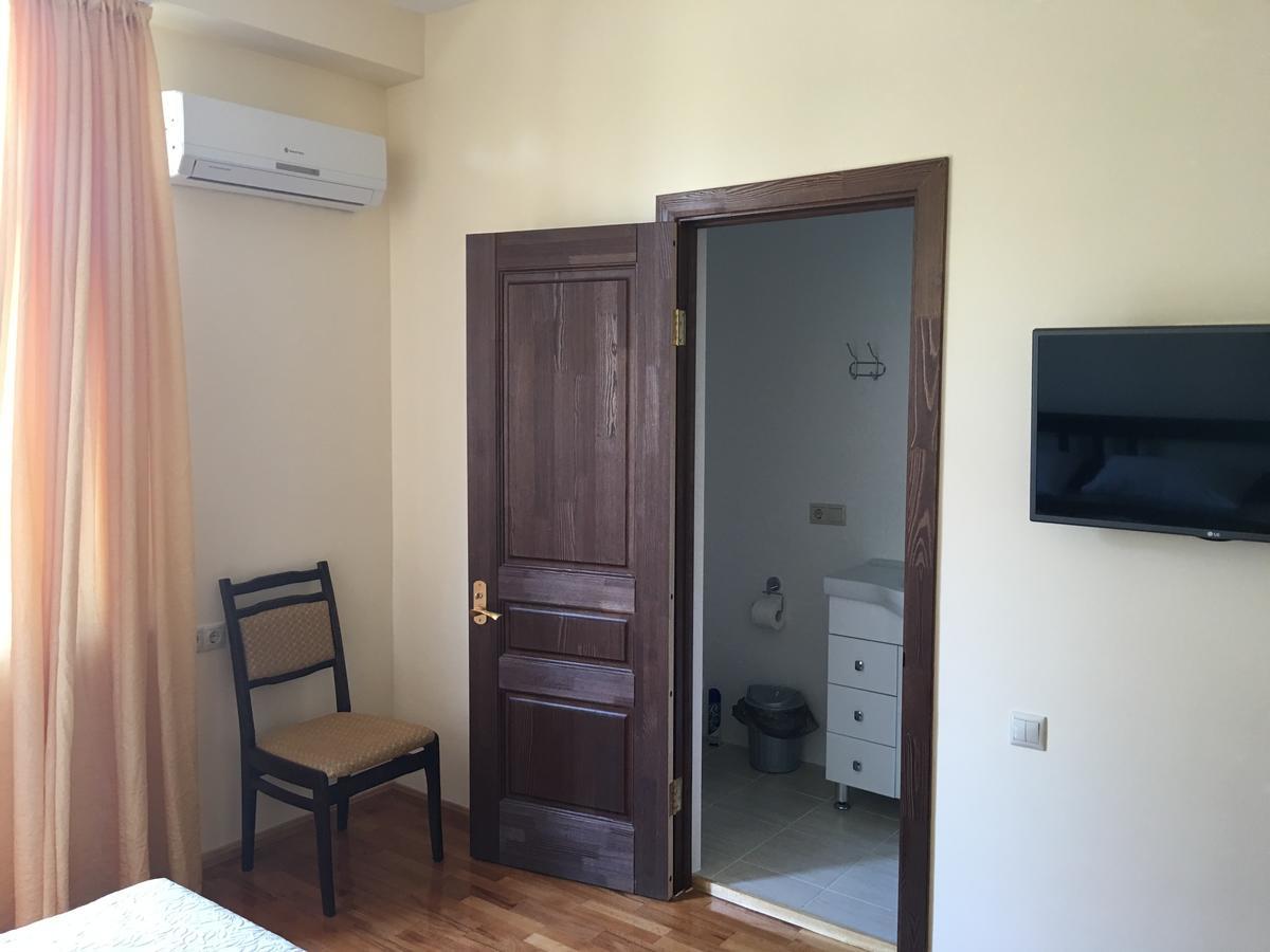 Киараз Старт Hotel Пицунда Екстериор снимка