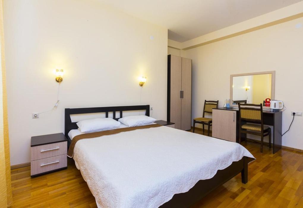 Киараз Старт Hotel Пицунда Екстериор снимка